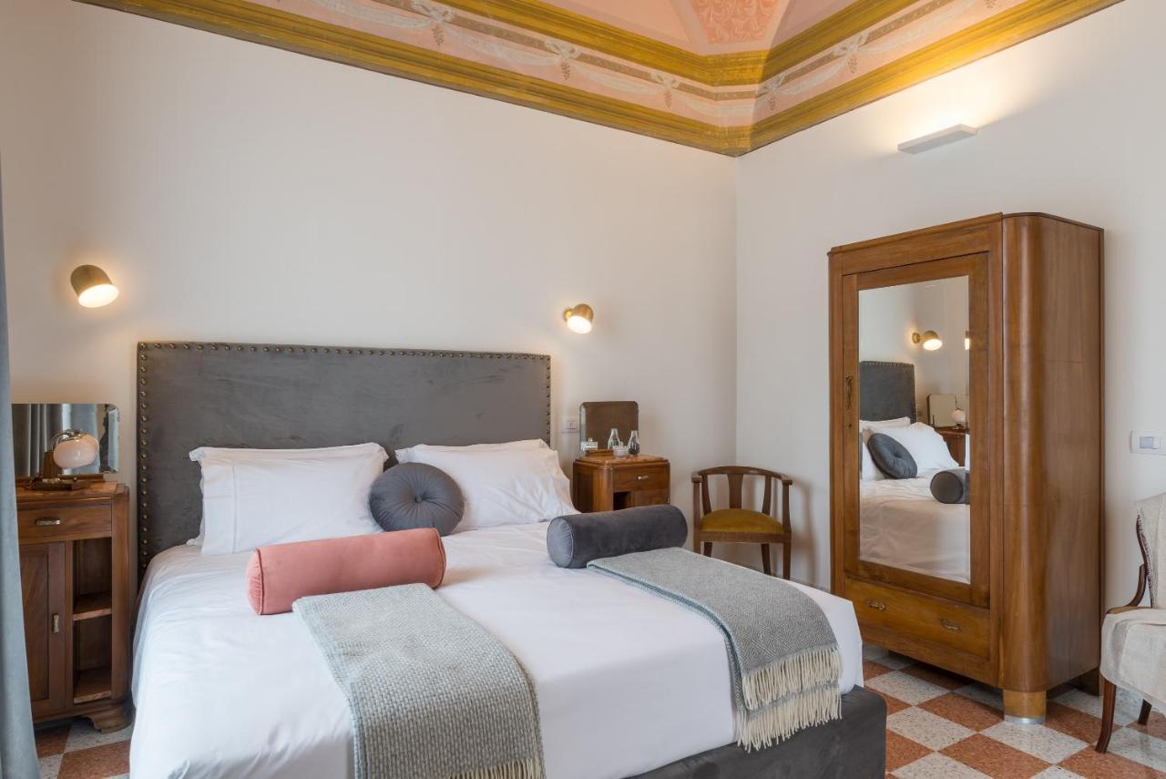 1940 Luxury Accommodations By Wonderful Italy Остуні Екстер'єр фото