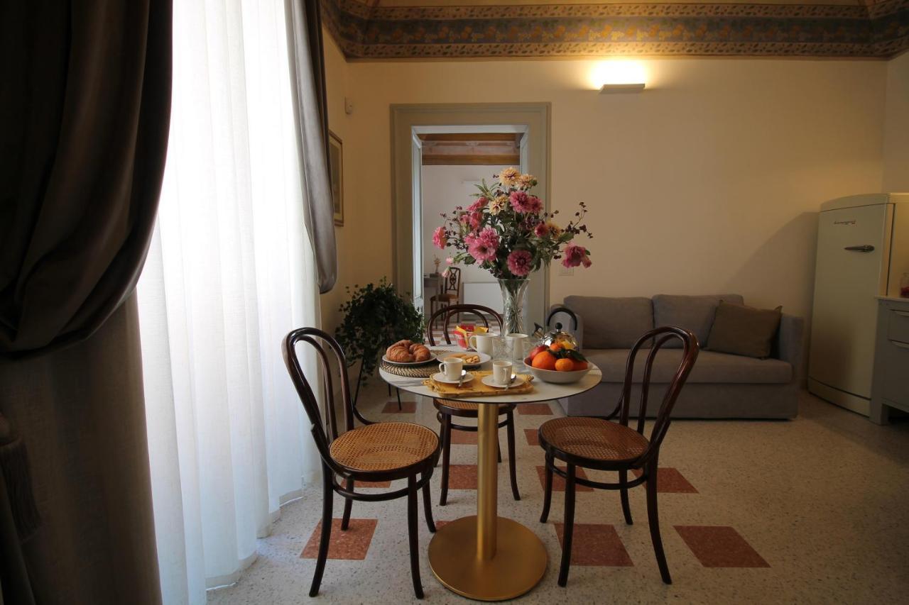 1940 Luxury Accommodations By Wonderful Italy Остуні Екстер'єр фото