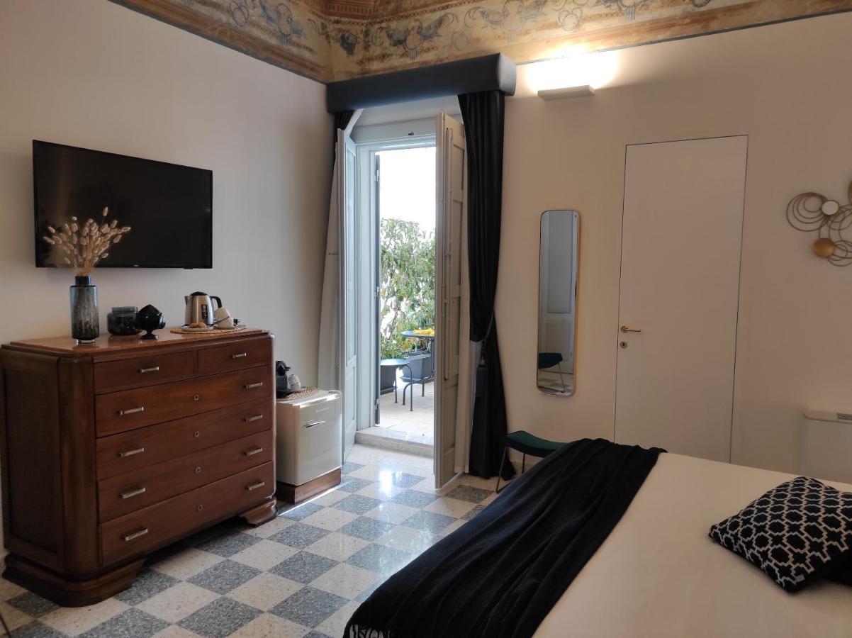 1940 Luxury Accommodations By Wonderful Italy Остуні Екстер'єр фото