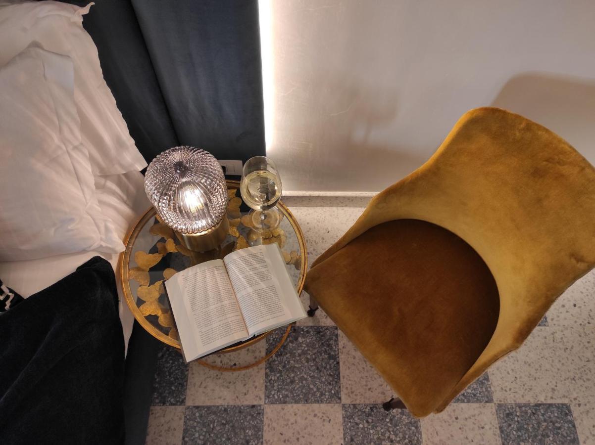 1940 Luxury Accommodations By Wonderful Italy Остуні Екстер'єр фото